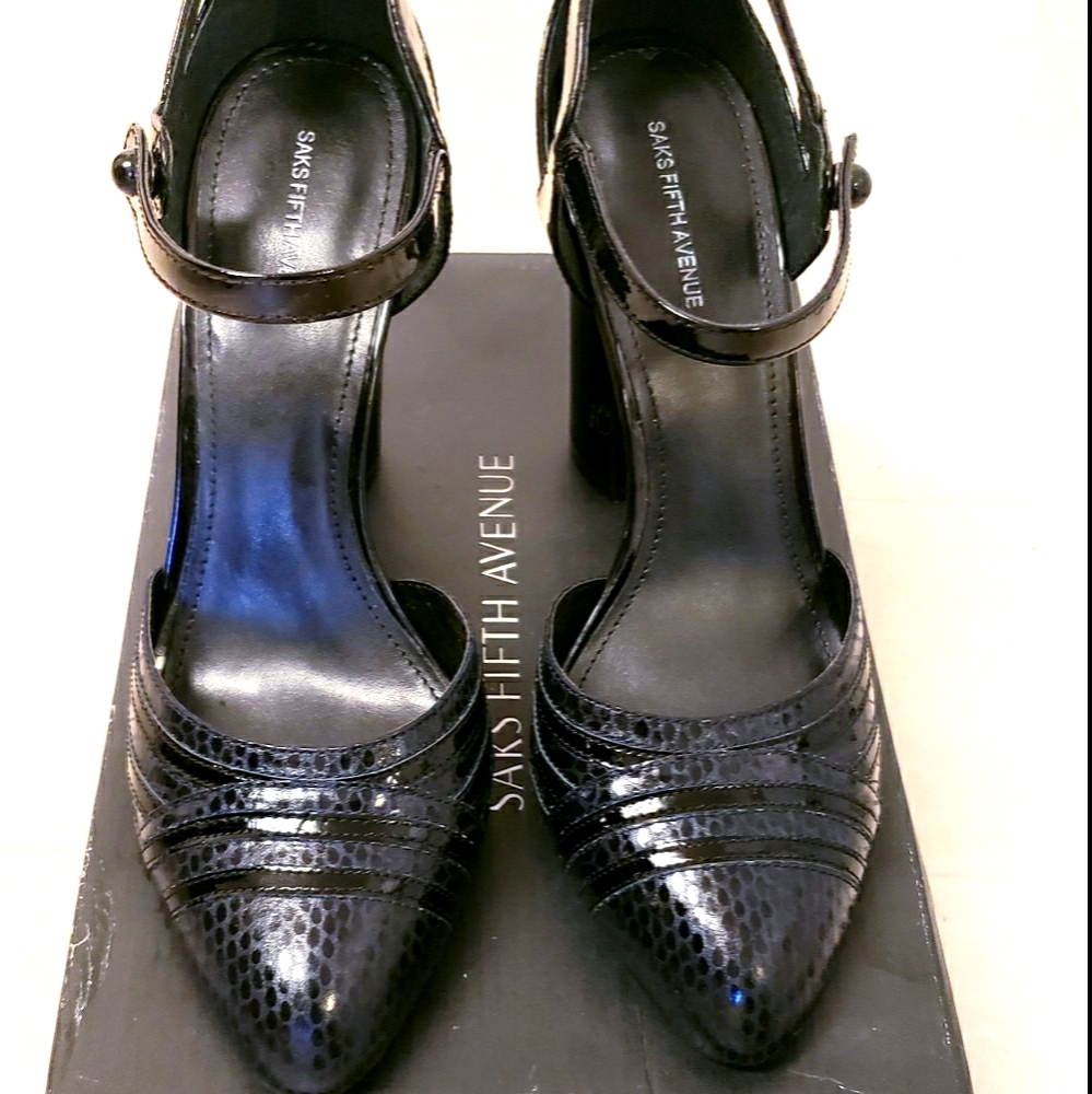 9.5 Saks Fifth Avenue Christy heels